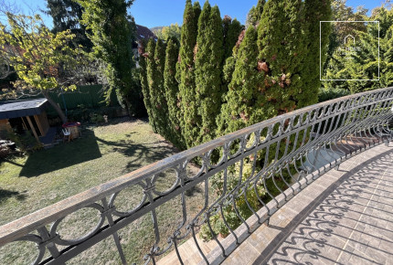 Semi-detached house for sale in Táborhegy – quiet green area with panoramic views