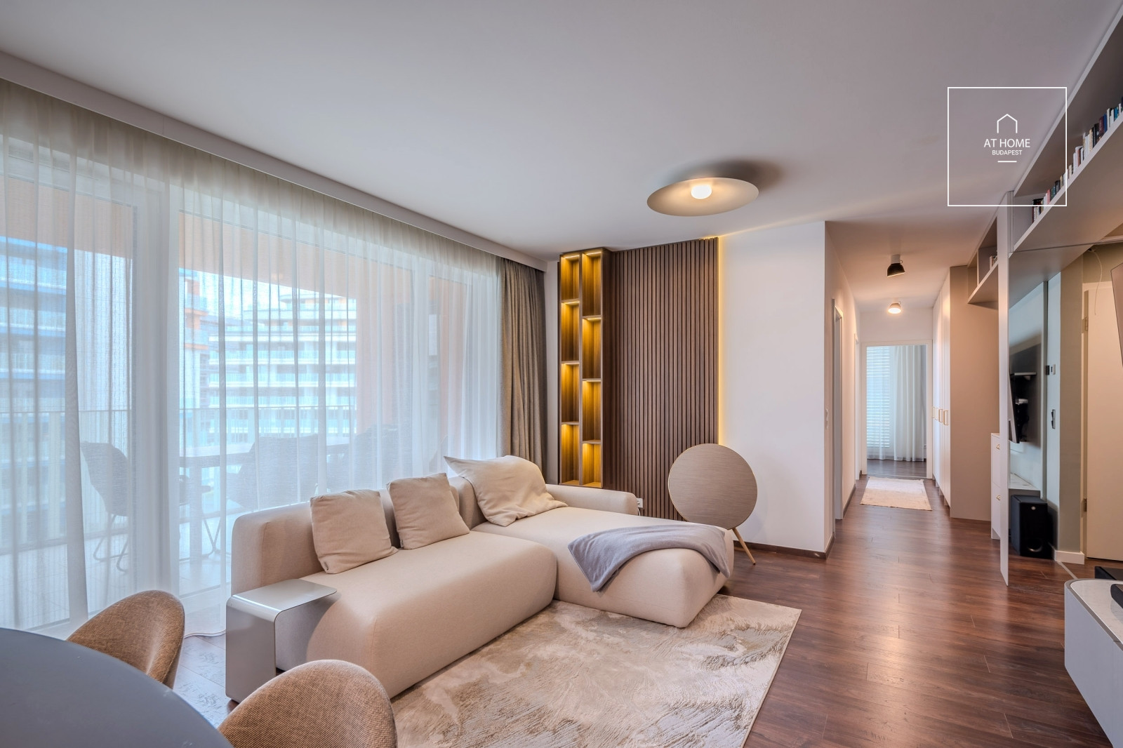 Newly built, three-bedroom, fully furnished apartment with a terrace in Marina Part