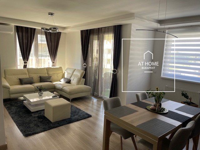 Napfényes, 3 hálószobás modern lakás a Marina Parton