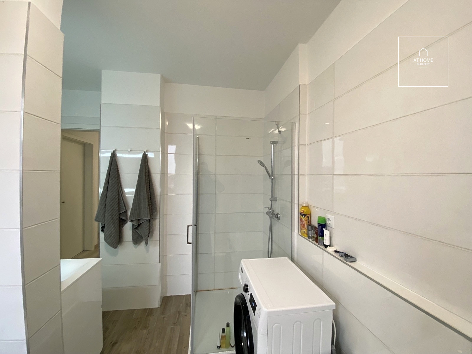 Örök panorámás újépítésű penthouse lakás a Marina Parton