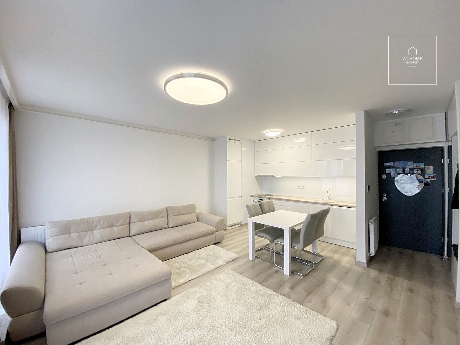 Örök panorámás újépítésű penthouse lakás a Marina Parton