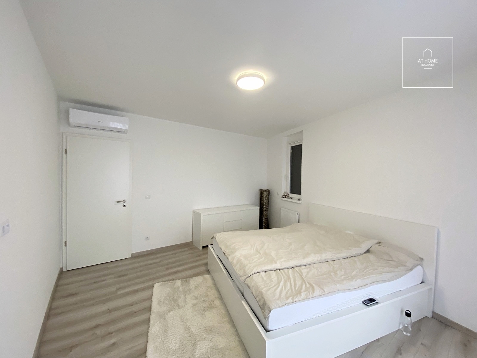 Örök panorámás újépítésű penthouse lakás a Marina Parton