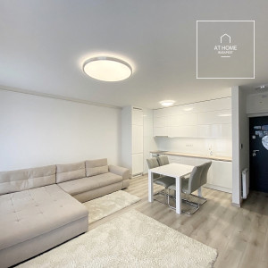 Örök panorámás újépítésű penthouse lakás a Marina Parton