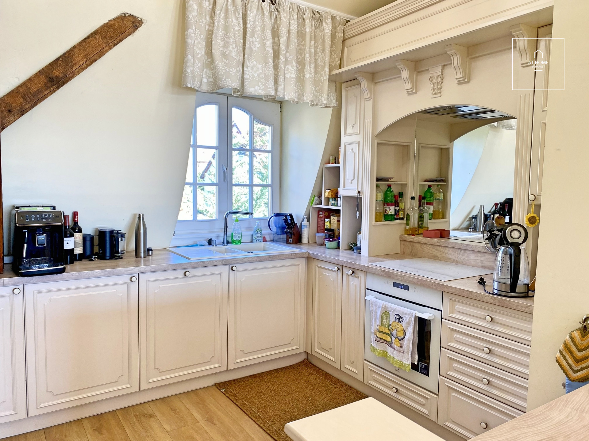 Elegant apartment  Budapest II. district, Vérhalom