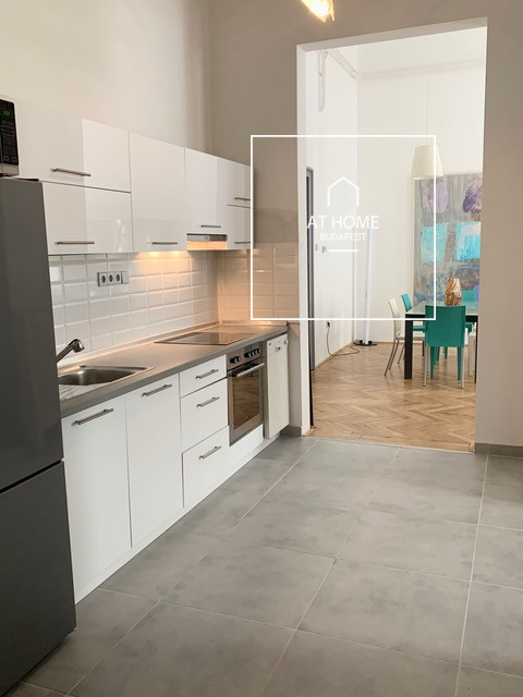 Charming 2 bedroom apartment next to Four Seasons hotel, Budapest V. district