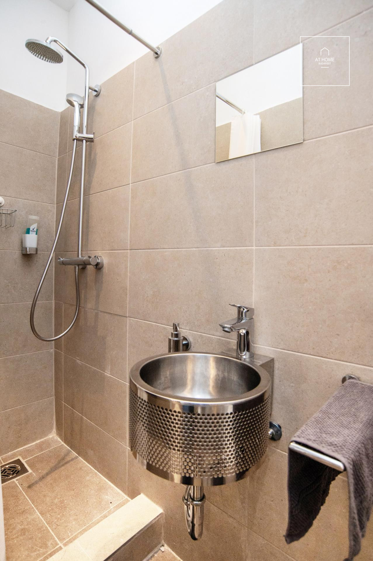 Charming 2 bedroom apartment next to Four Seasons hotel, Budapest V. district