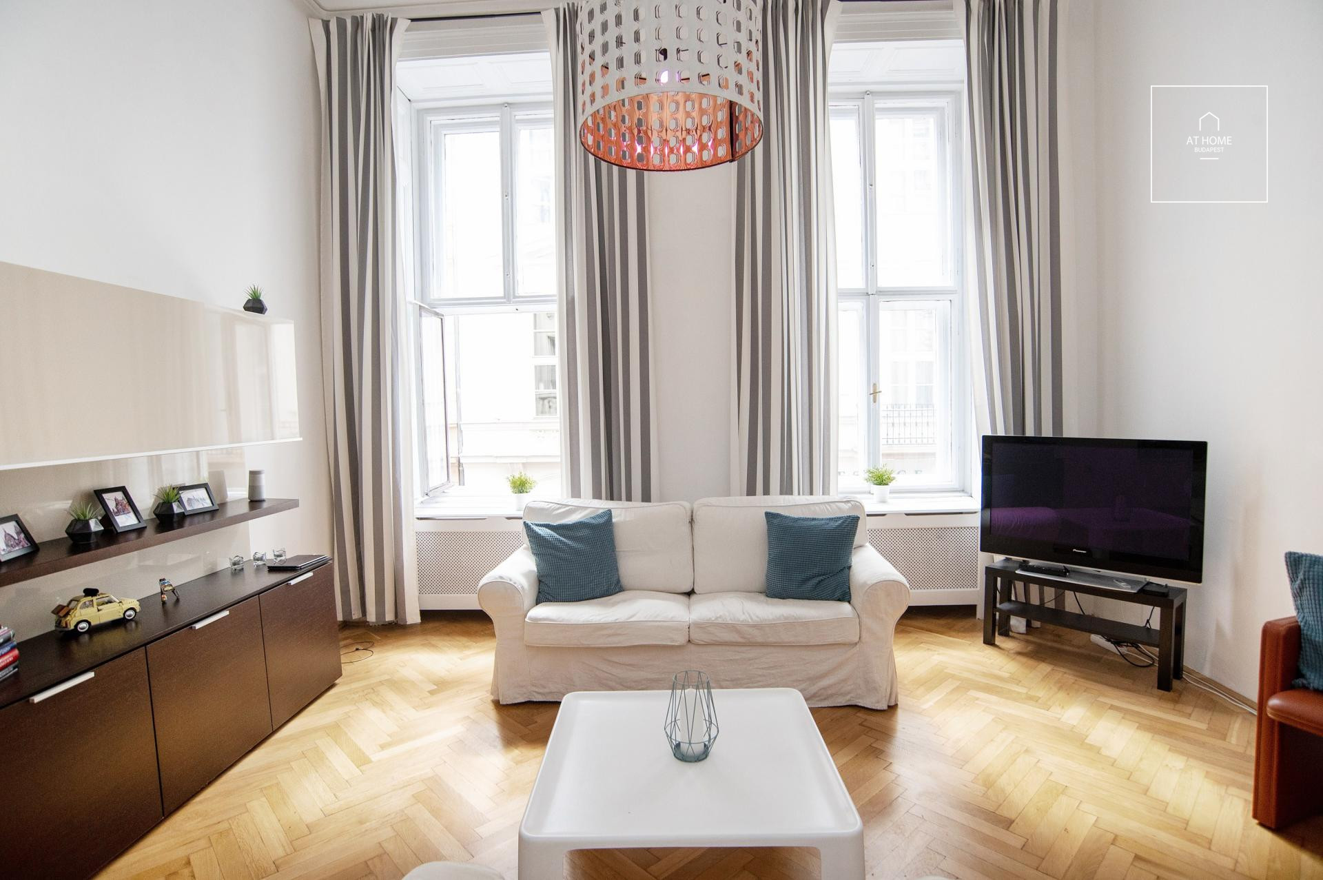 Charming 2 bedroom apartment next to Four Seasons hotel, Budapest V. district