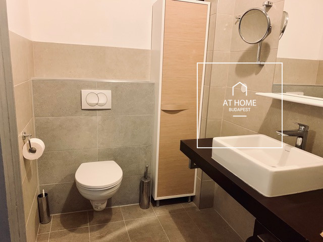 Charming 2 bedroom apartment next to Four Seasons hotel, Budapest V. district