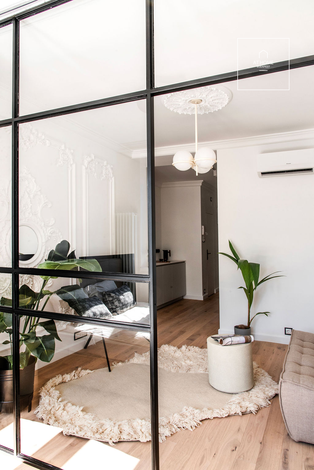 Exclusive Renovated 38 sqm One-Bedroom Apartment in District V, Lipótváros