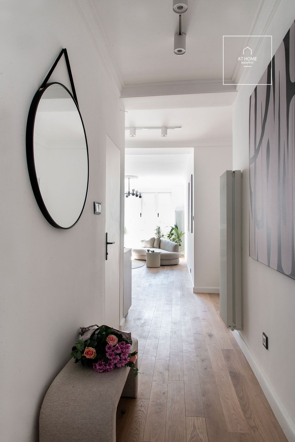 Exclusive Renovated 70 sqm One-Bedroom Apartment in District V, Lipótváros