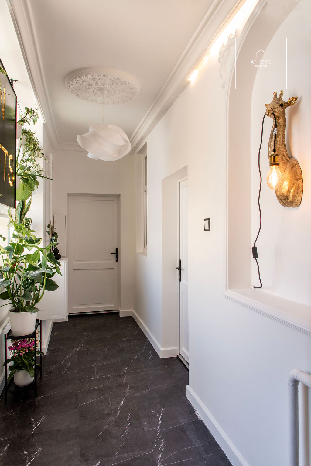 Exclusive Renovated 70 sqm One-Bedroom Apartment in District V, Lipótváros