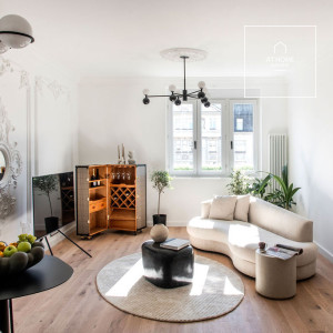 Exkluzív 70nm-es felújított 1 hálószobás lakás V. kerület, Lipótváros