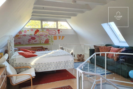 Renovated 152 sqm duplex apartment with a terrace in a private setting in District XII