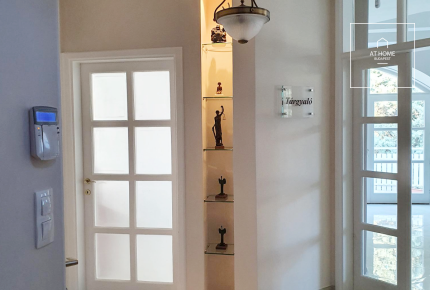 Renovated 152 sqm duplex apartment with a terrace in a private setting in District XII
