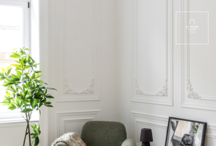 Renovated apartment in the heart of the city, customizable to the new owner’s needs