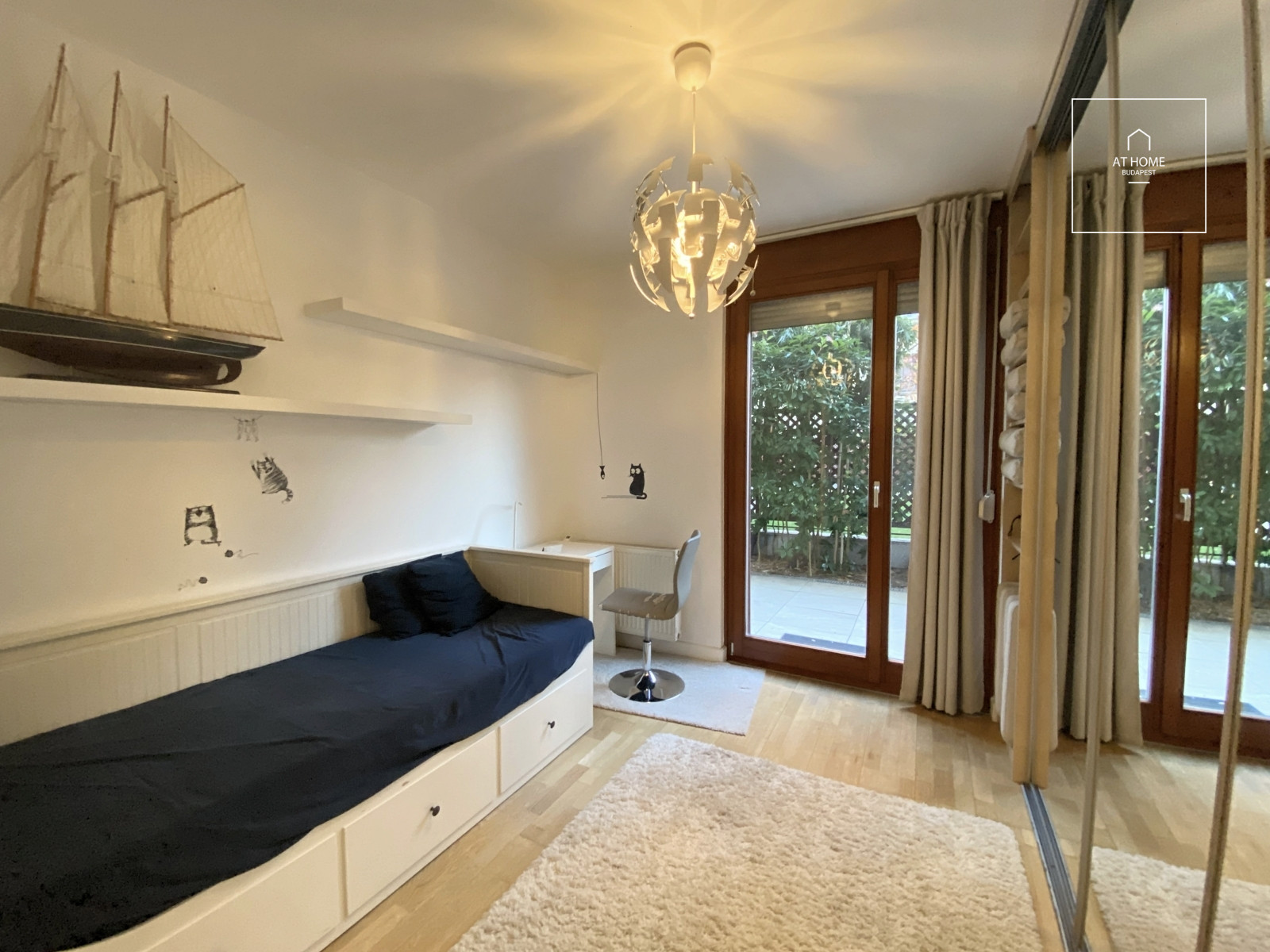 Garden-connected apartment for rent Budapest XIII. district Újlipótváros