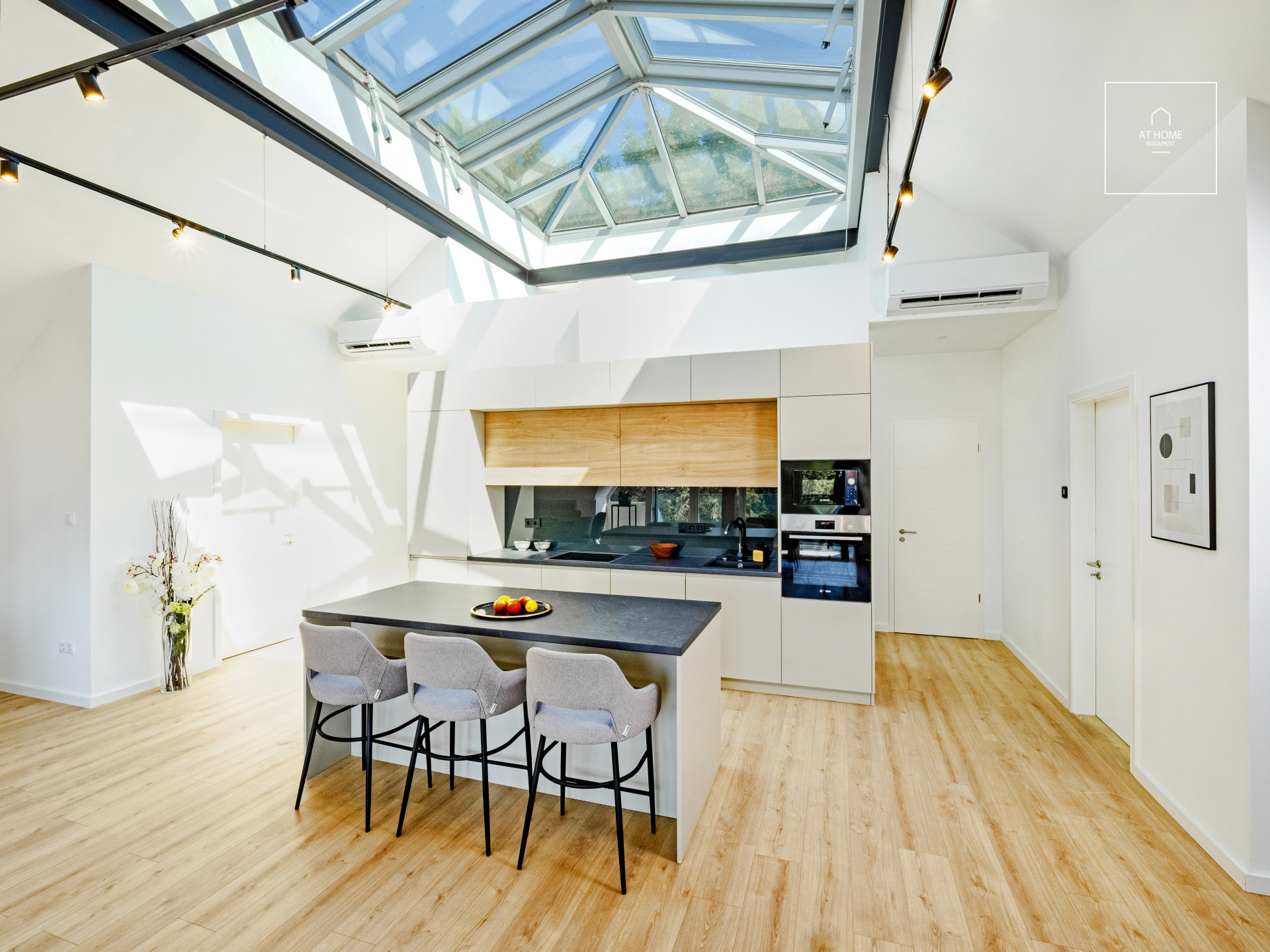 Newly built penthouse premium apartment Budapest II. district, Rózsadomb