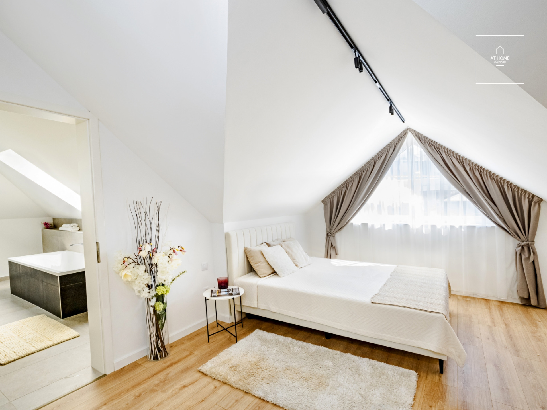 Newly built penthouse premium apartment Budapest II. district, Rózsadomb