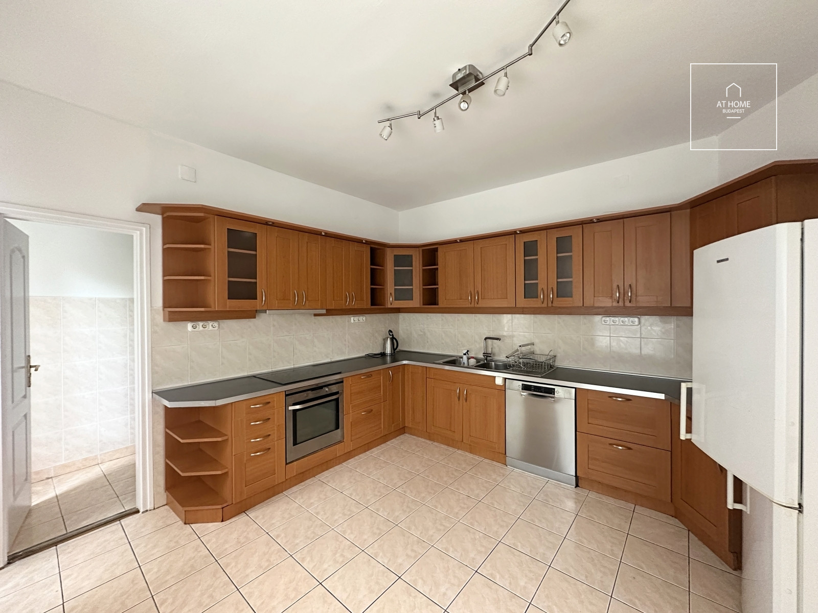 Wonderful detached house for rent Budapest II. district, Kurucles