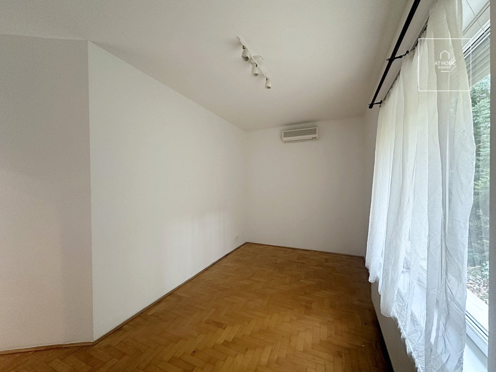 Wonderful detached house for rent Budapest II. district, Kurucles