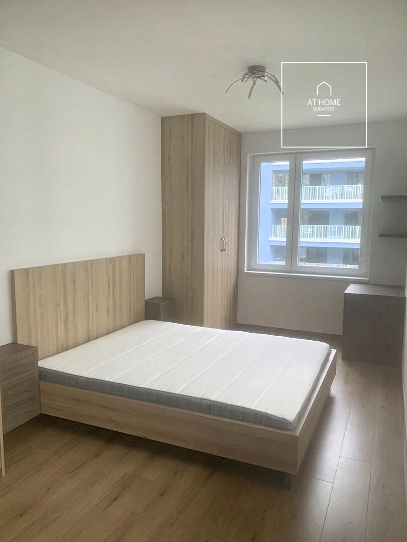 Newly built 2-bedroom apartment with park view on the Marina waterfront