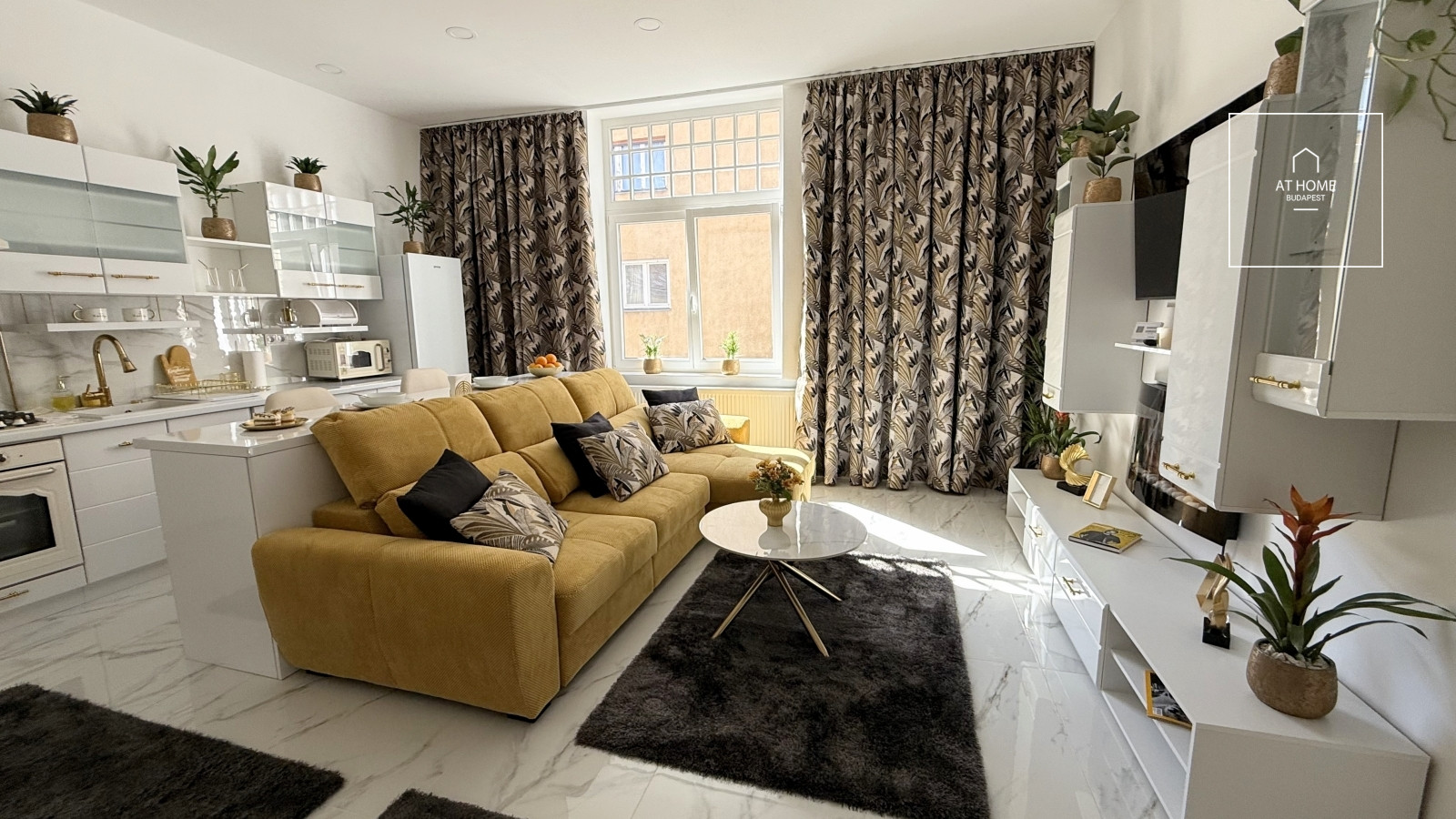 Renovated, fully equipped downtown apartment in District V