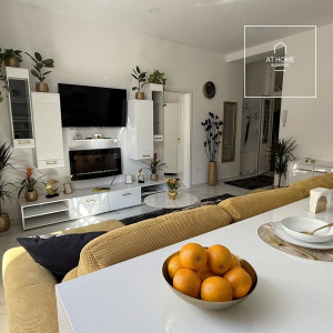 Renovated, fully equipped downtown apartment in District V