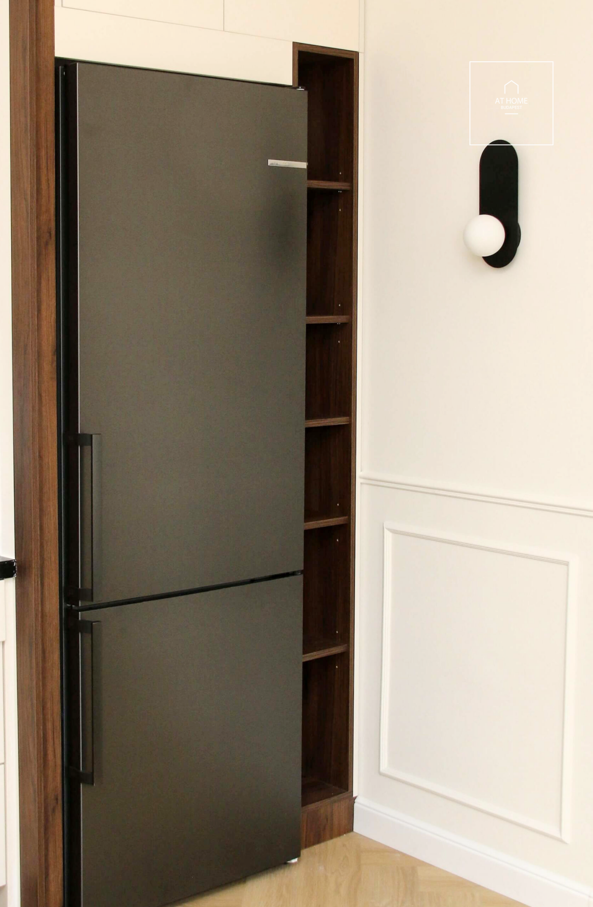 Panoramic two-bedroom penthouse with winter garden and concierge  services in District 13