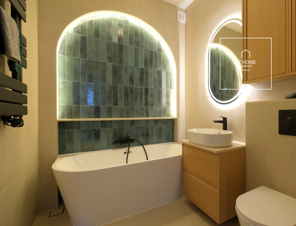 Panoramic two-bedroom penthouse with winter garden and concierge  services in District 13