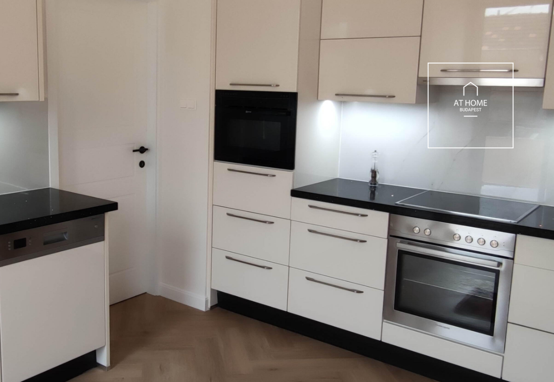 Panorámás, 2 hálószobás penthouse lakás télikerttel, prémium szolgáltatásokkal Újlipótvárosban