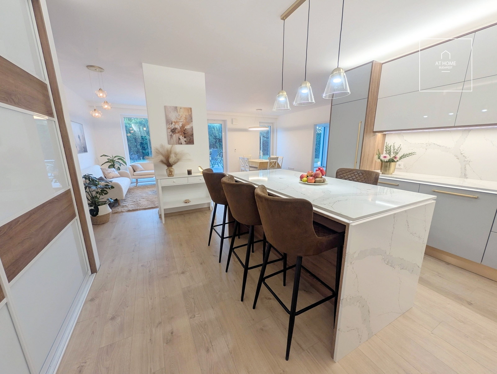 Brand-new, premium three-bedroom apartment with garden access in Óbuda