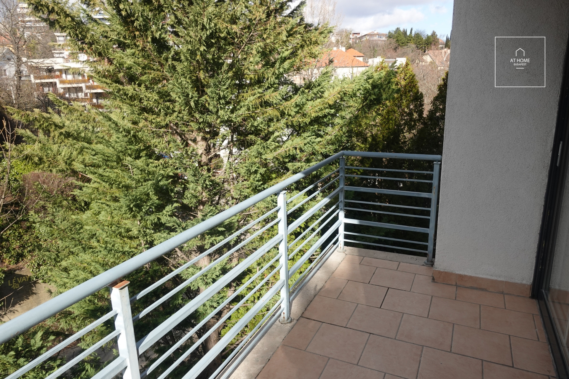 Stunning apartment for rent Budapest II. district, Rézmál