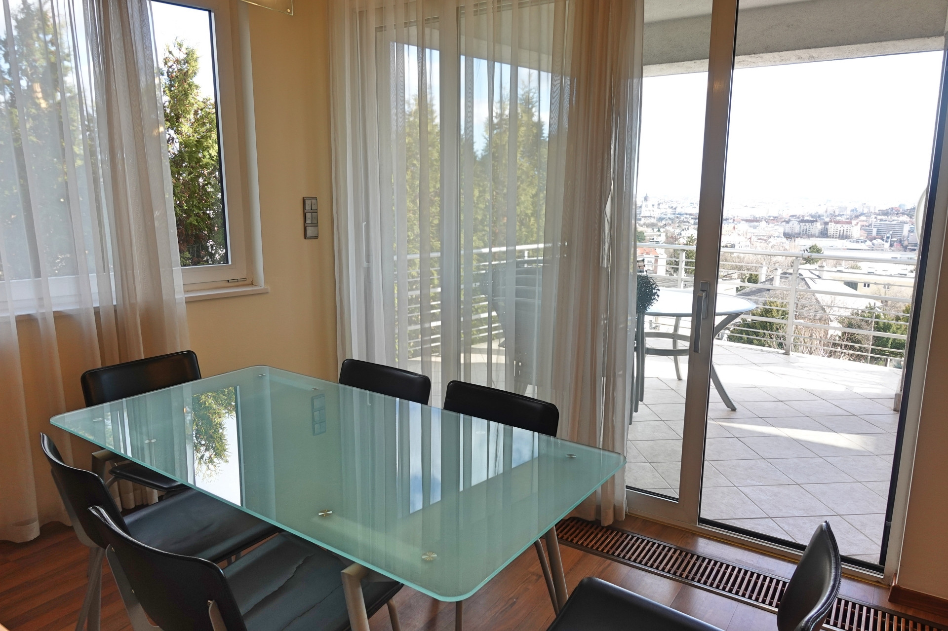 Stunning apartment for rent Budapest II. district, Rézmál