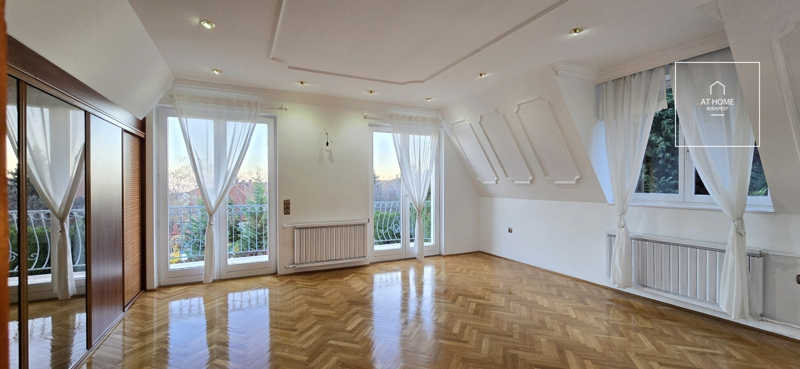 Renovated 210 sqm three-storey family home in one of the most sought-after areas of Rózsadomb