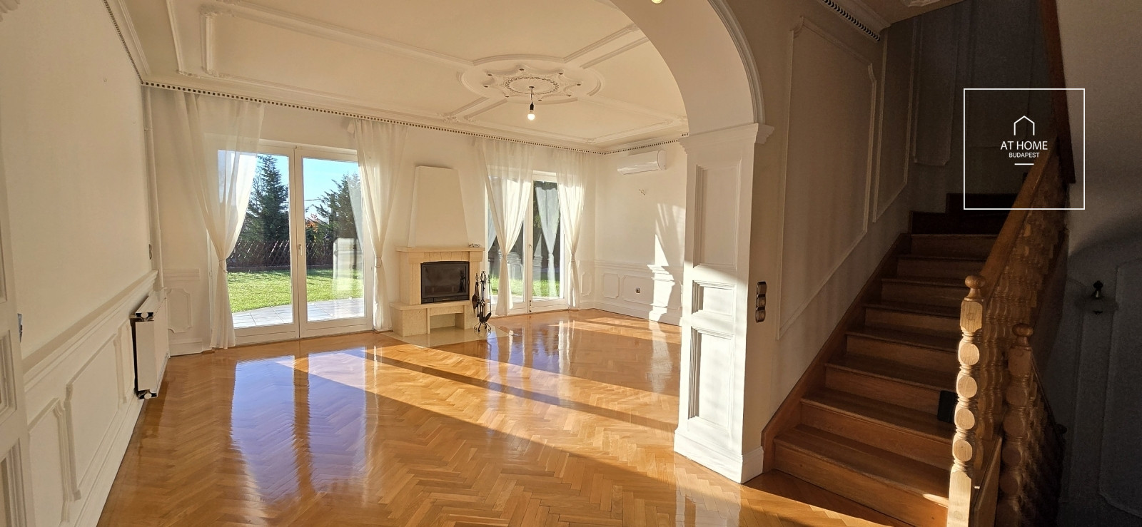 Renovated 210 sqm three-storey family home in one of the most sought-after areas of Rózsadomb