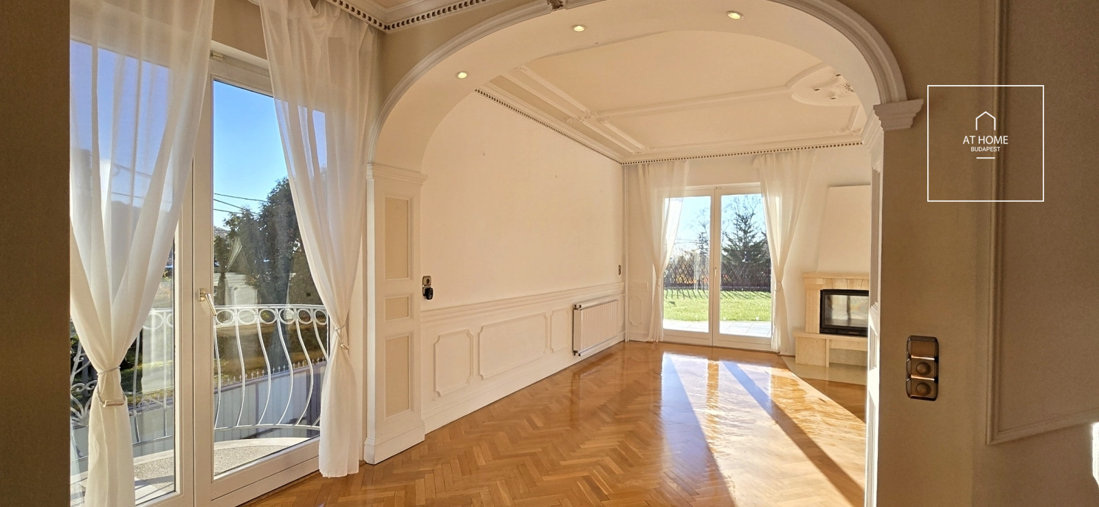 Renovated 210 sqm three-storey family home in one of the most sought-after areas of Rózsadomb