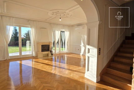 Renovated 210 sqm three-storey family home in one of the most sought-after areas of Rózsadomb