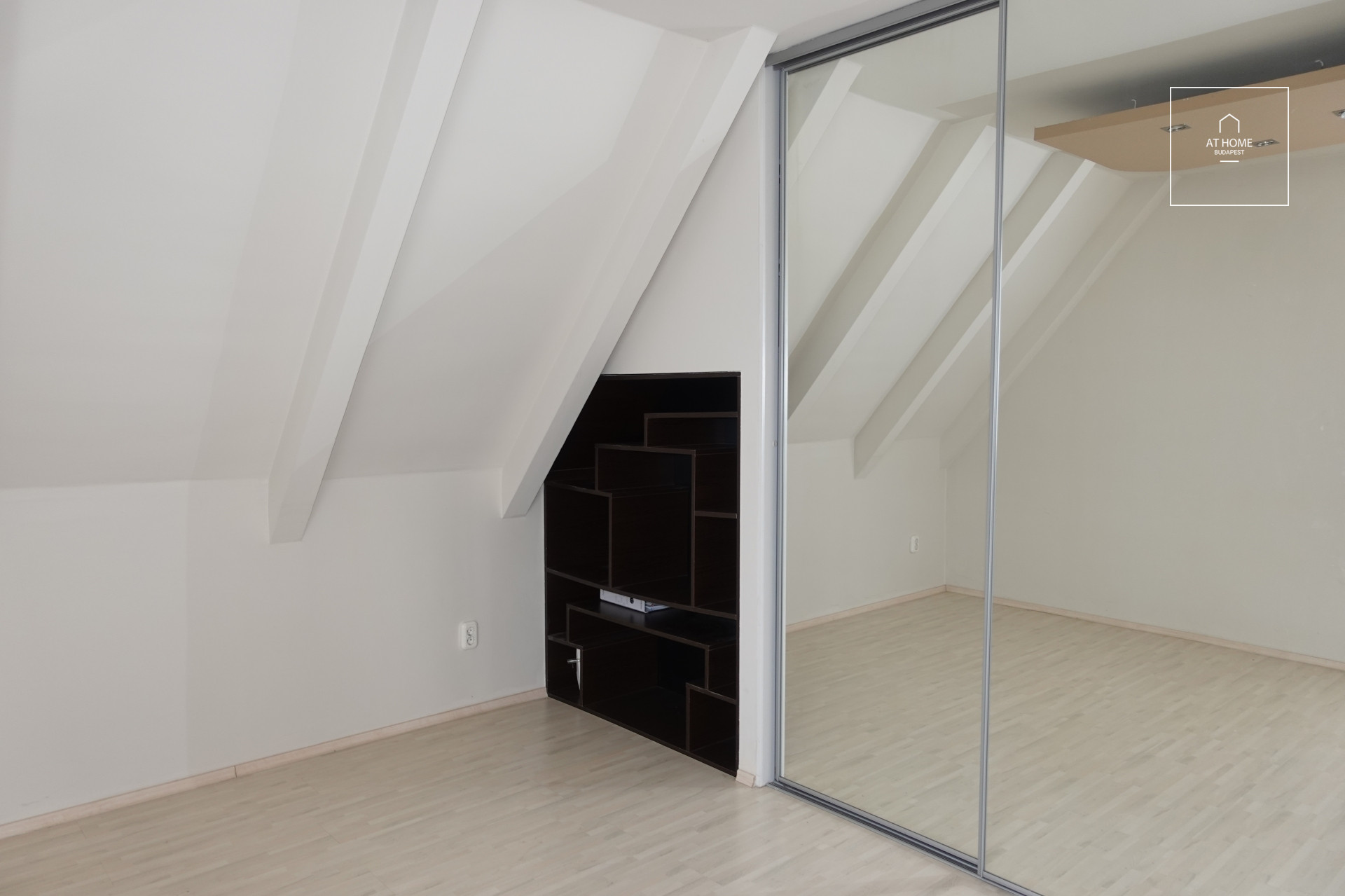 Zöldövezeti lakás Budapest II. kerület, Törökvész