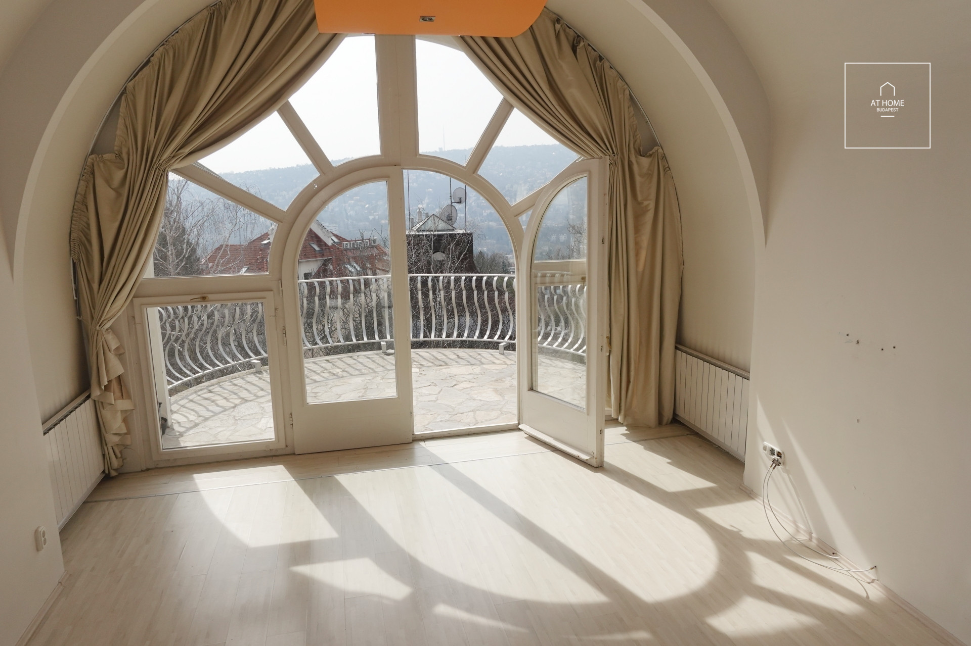 Zöldövezeti lakás Budapest II. kerület, Törökvész