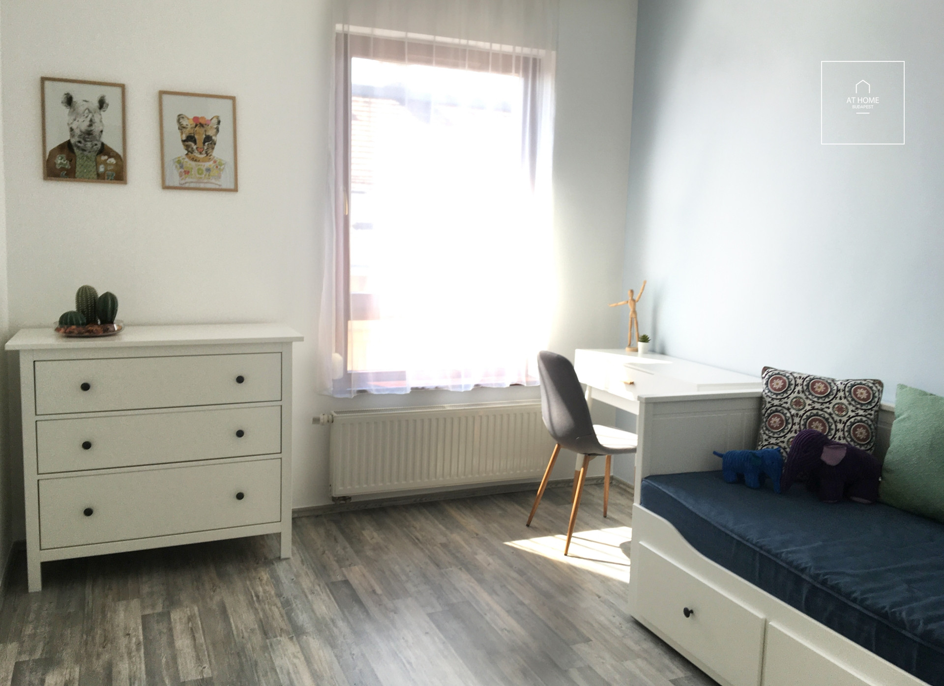 Sunny apartment for rent Budapest VI. district, Belváros