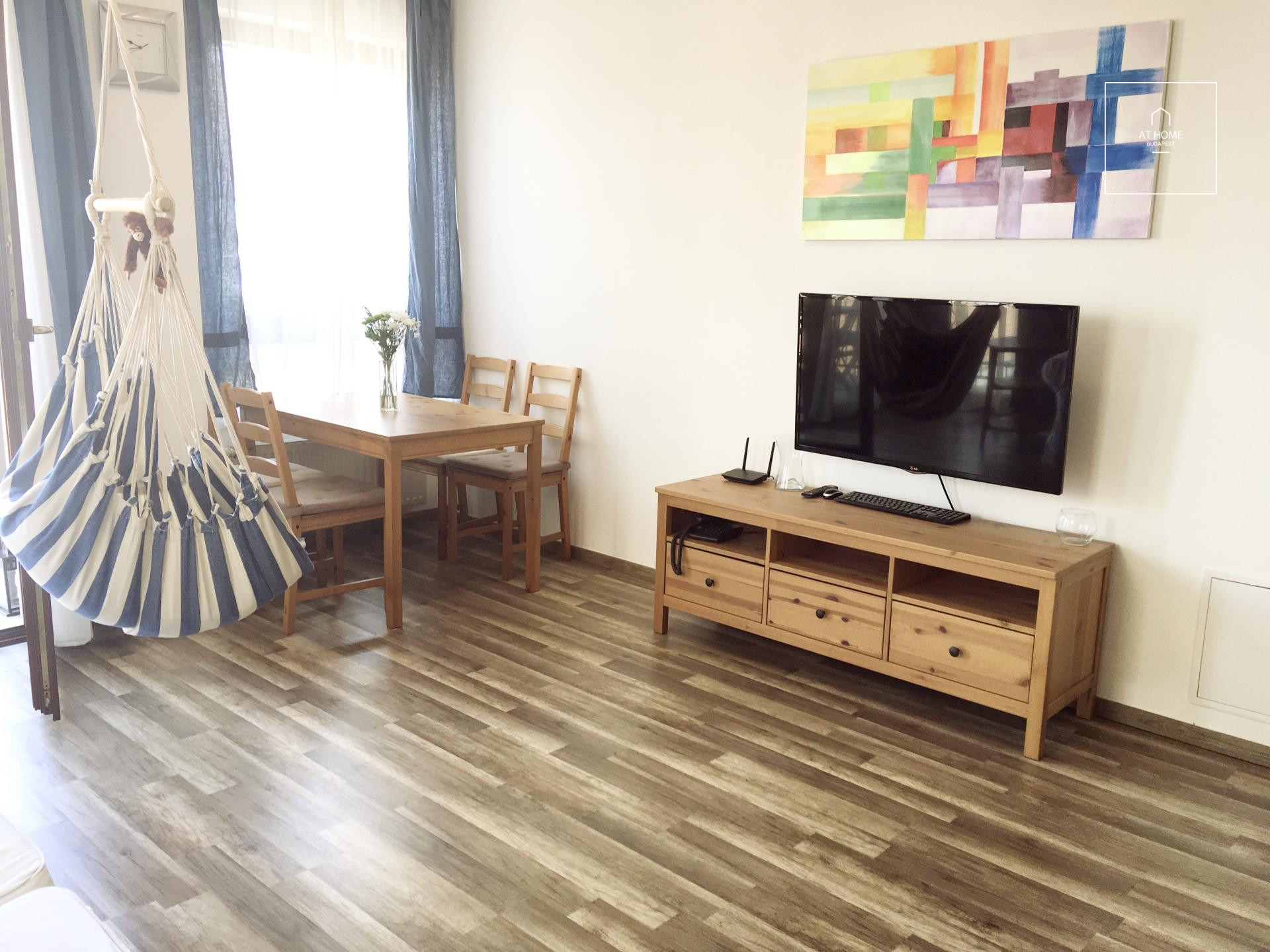 Sunny apartment for rent Budapest VI. district, Belváros