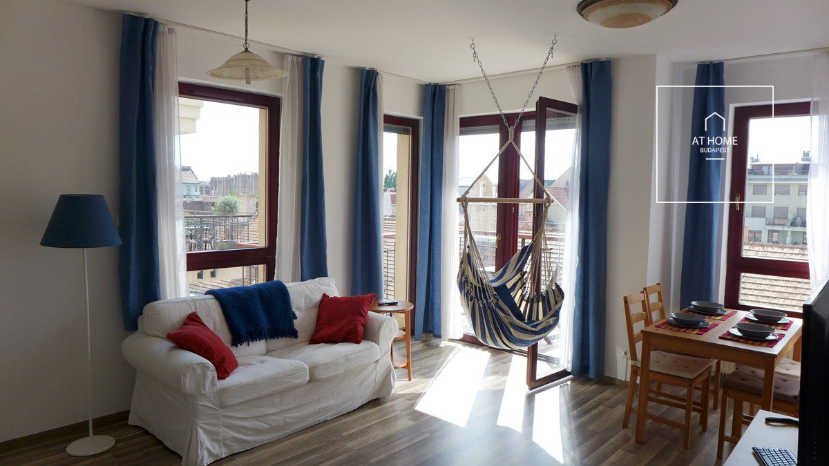 Sunny apartment for rent Budapest VI. district, Belváros