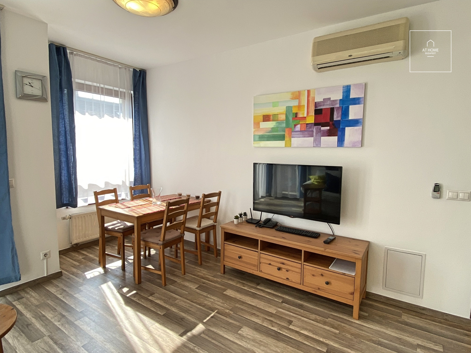 Sunny apartment for rent Budapest VI. district, Belváros