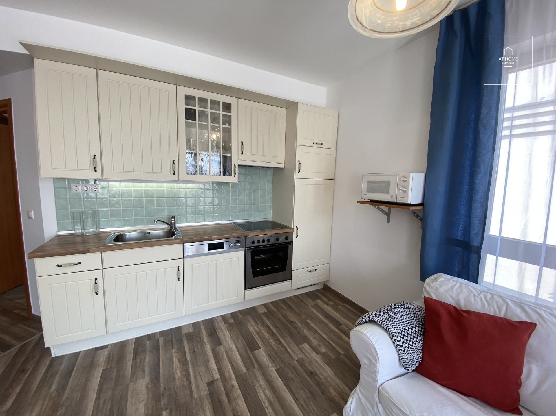 Napfényes lakás kiadó Budapest VI. kerület, Belváros