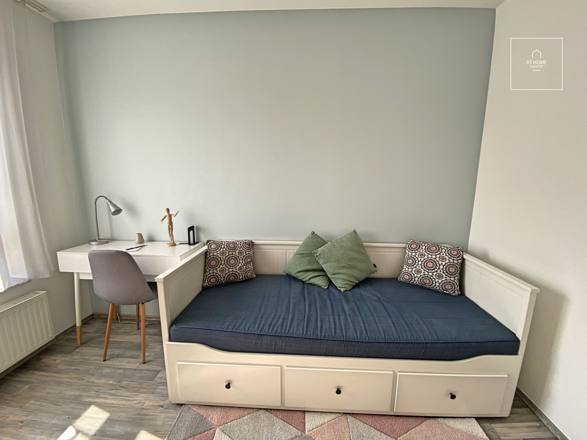 Sunny apartment for rent Budapest VI. district, Belváros