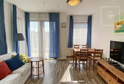 Sunny apartment for rent Budapest VI. district, Belváros