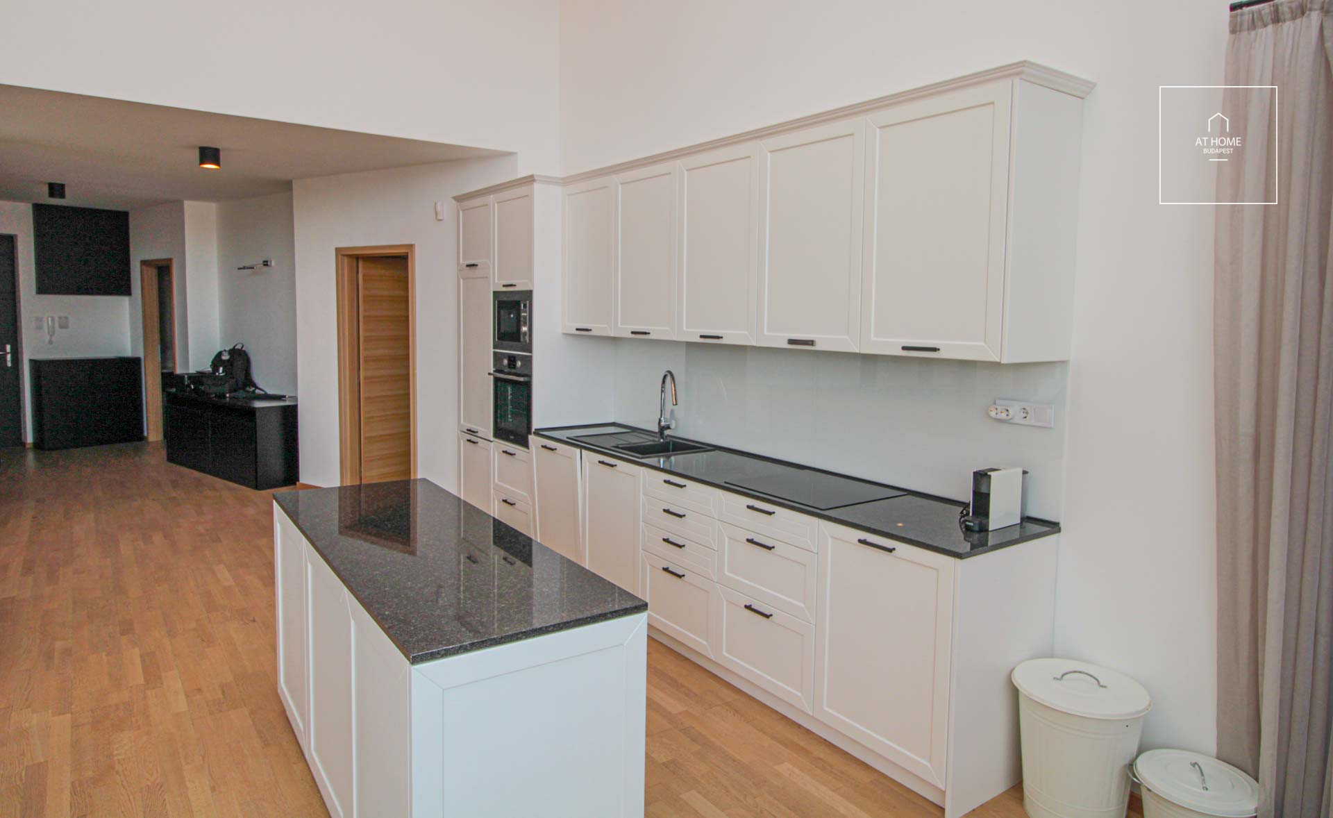 Exclusive apartment for rent in the V. district Budapest