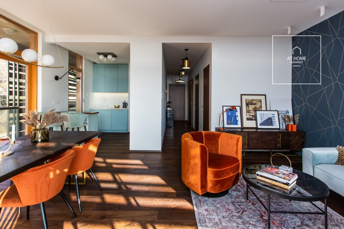 Panoramic 2-bedroom apartment with a 30 sqm terrace on Gellért Hill