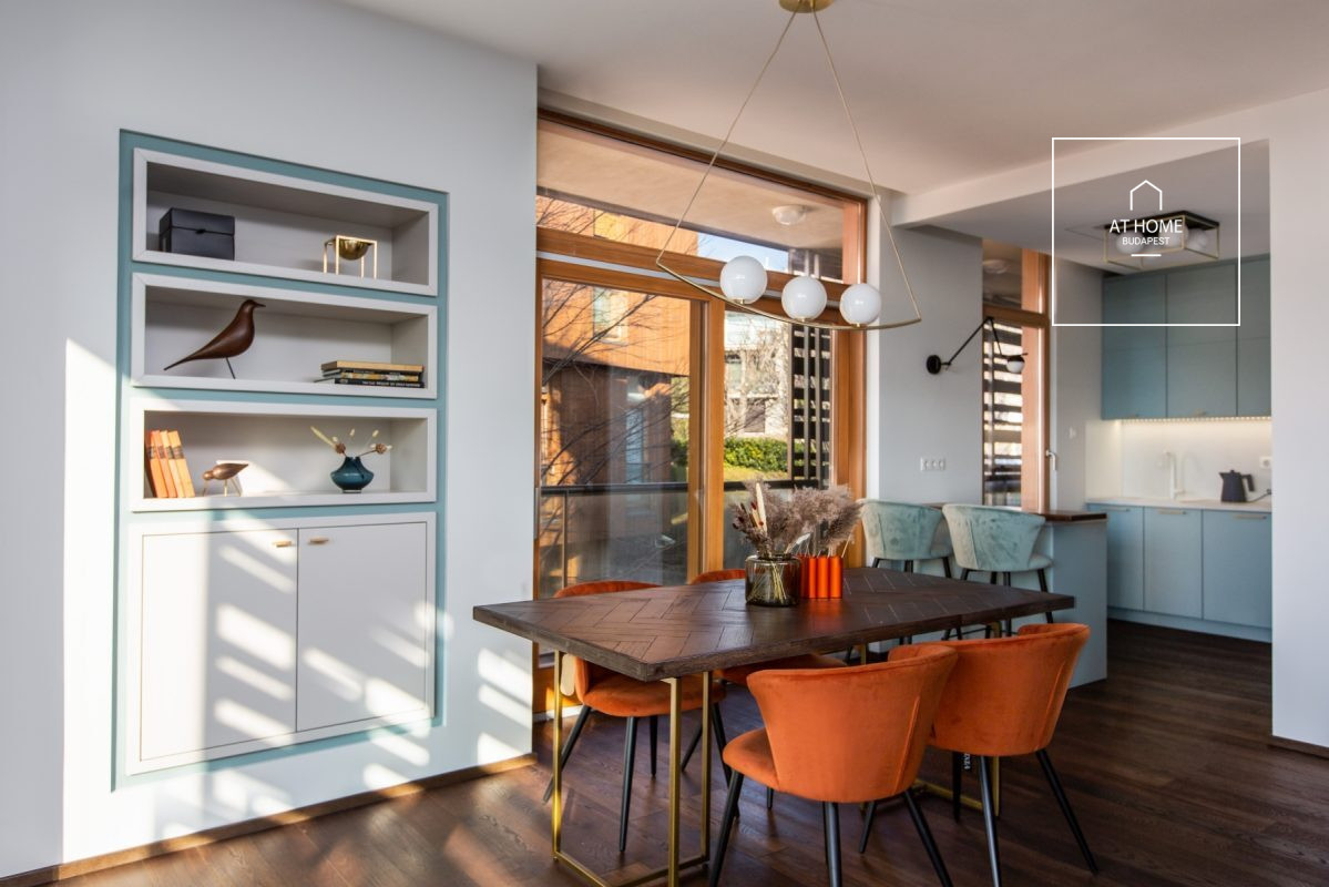 Panoramic 2-bedroom apartment with a 30 sqm terrace on Gellért Hill