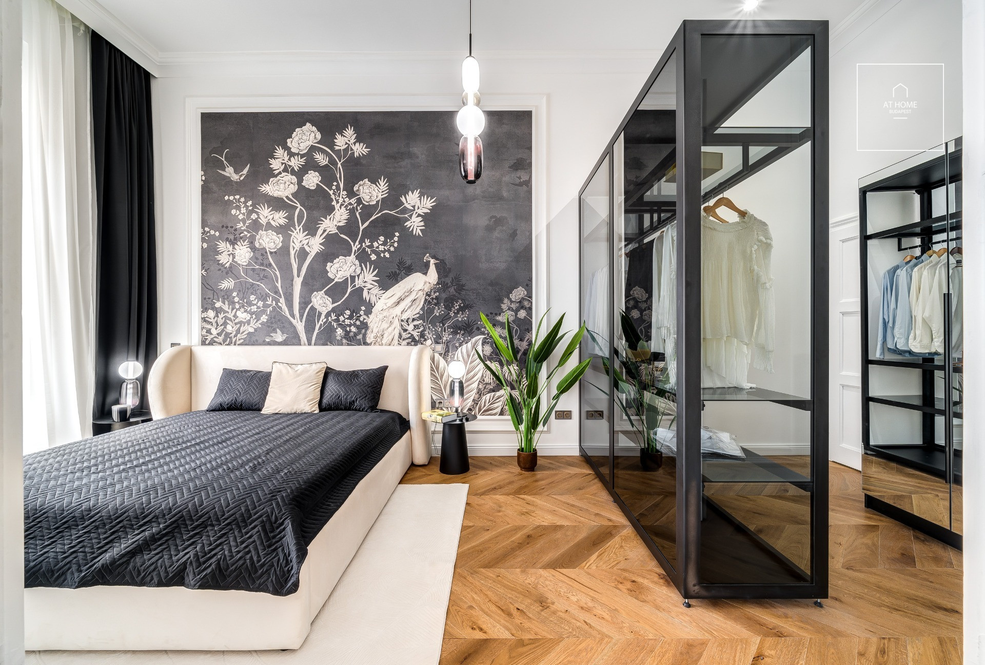Exclusive designer apartment for rent in the heart of downtown Budapest, District V.